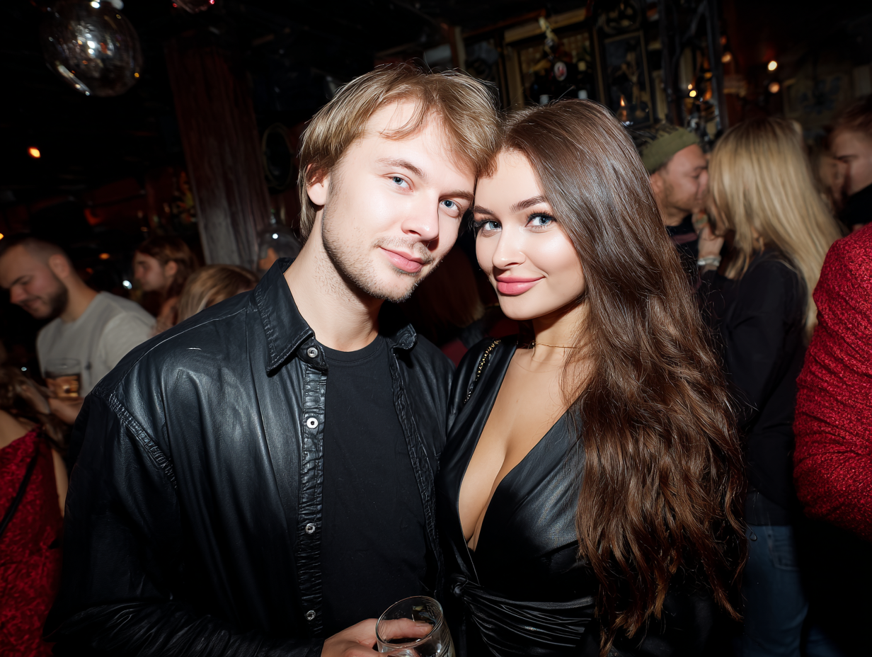 Парни и девушки из Домодедова