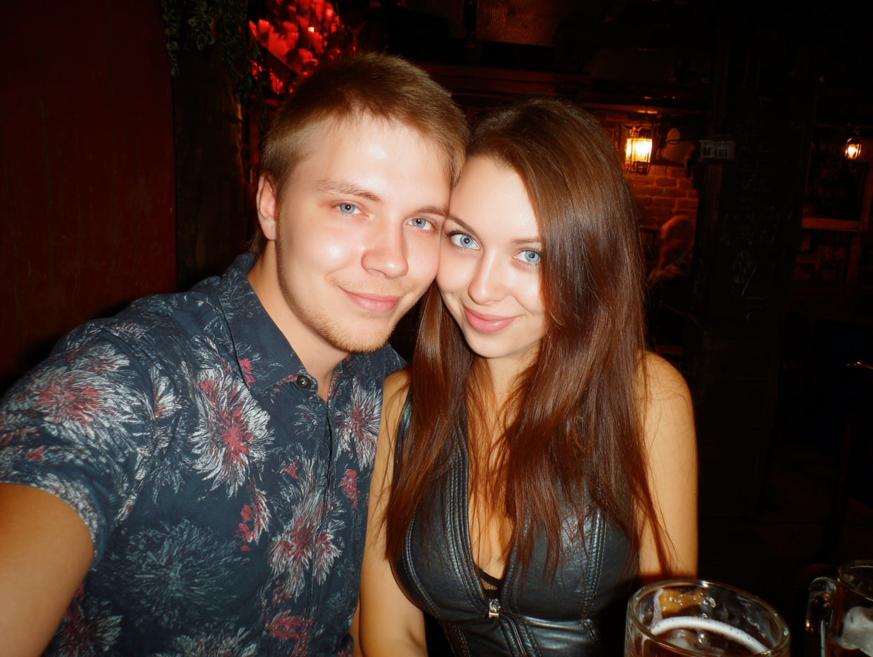 Парни и девушки из Калининграда