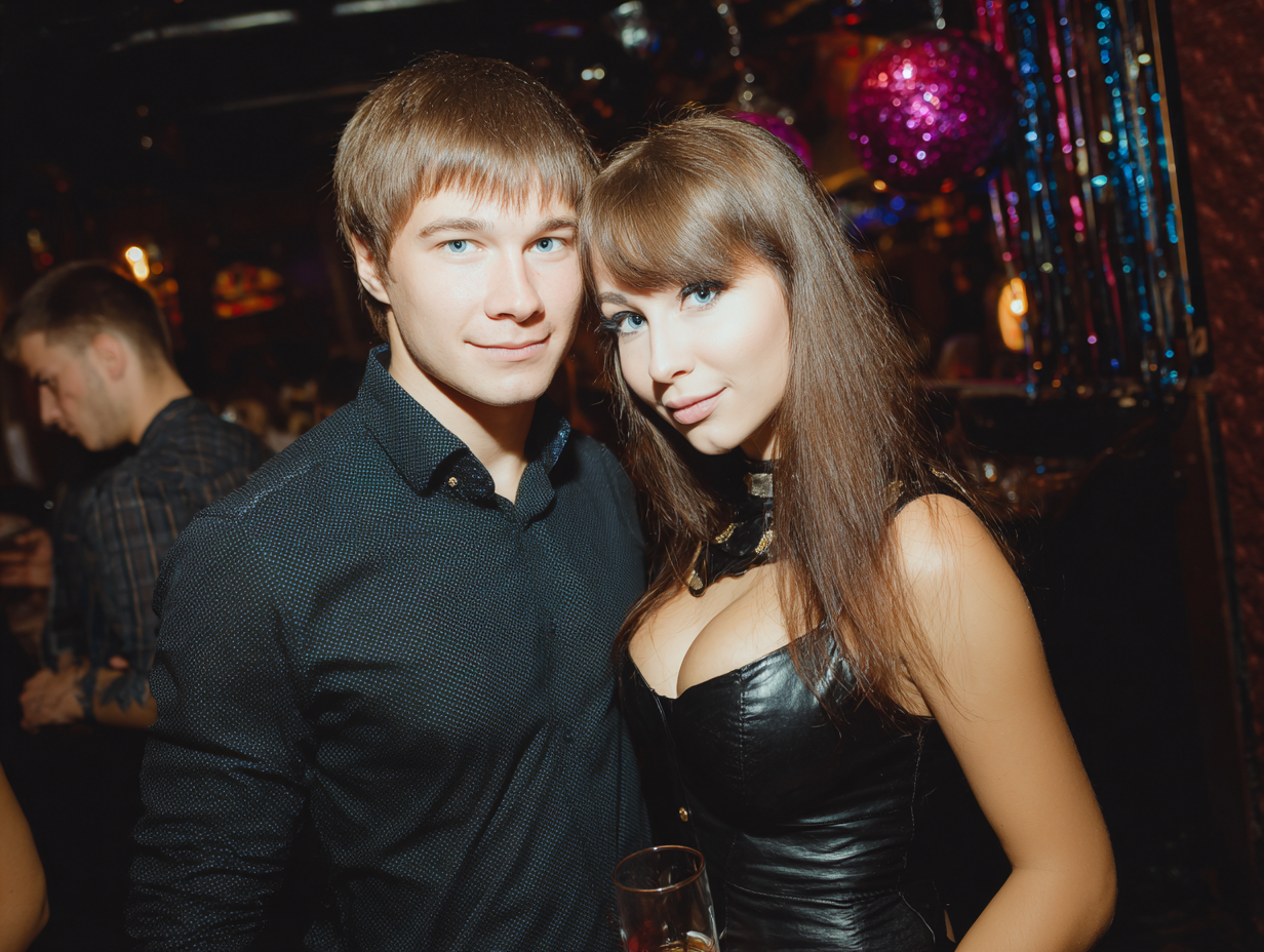 Парни и девушки из Владимира