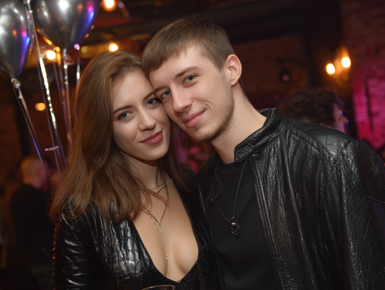 Парни и девушки из Воронежа